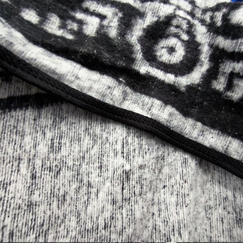 COBERTOR JACQUARD DOBLE VISTA MEDIDA 1.80 X 2.20 MTS. MODELOS Y COLORES SURTIDOS 100% POLIÈSTER. 